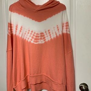 Long sleeve pullover